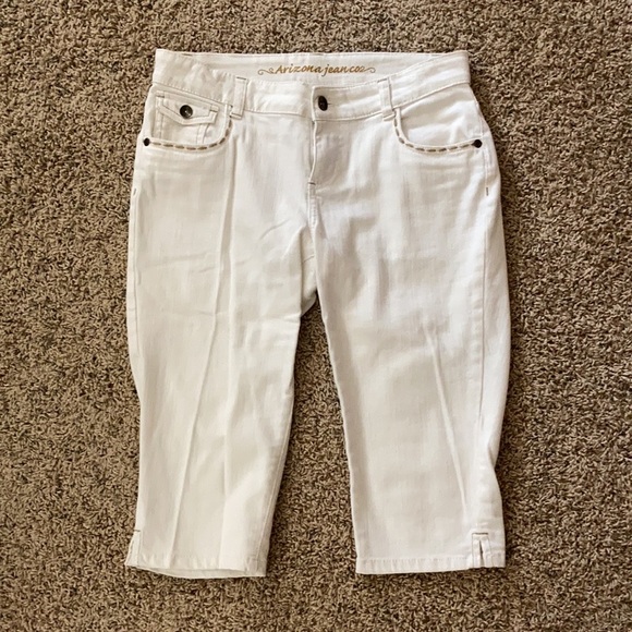 🎉Price Drop! Arizona Jean Co. Girls Size 16 Pink Shirt and White Shorts - Picture 2 of 10